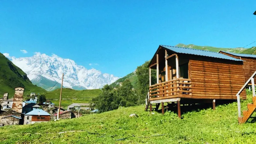 Ushguli Hütten - Image 1