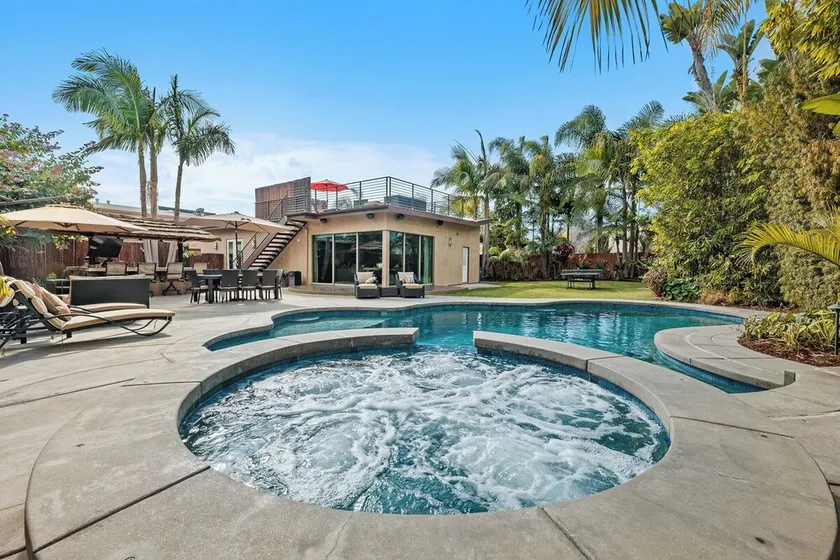 Nära Mission Bay & Pacific Beach! Privat oas med uppvärmd pool! - Image 1