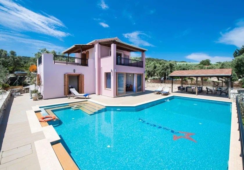 Pegasus - Three Bedroom Villa, Sleeps 6 - Image 1