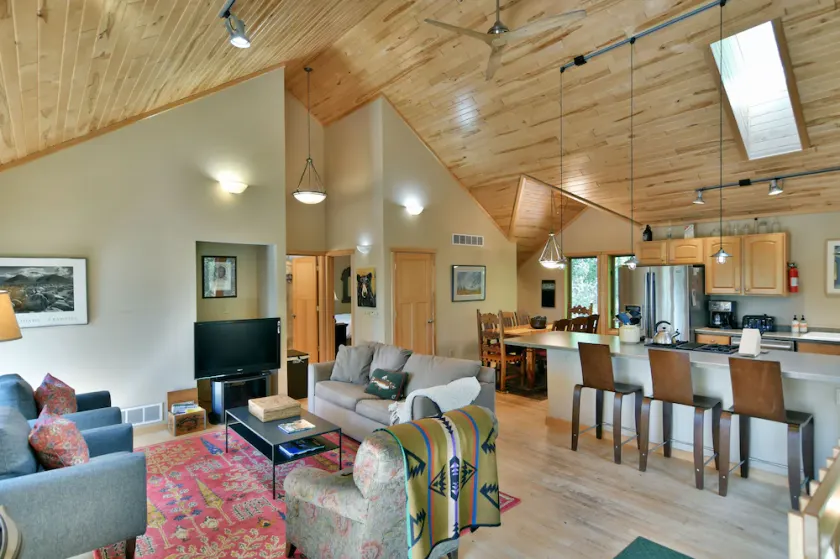 Northwoods Luxury - Privat sjö, gourmetkök, bastu! - Image 1