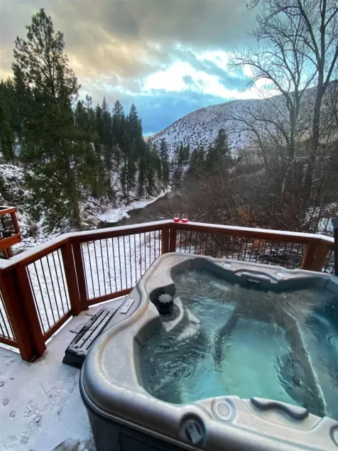 Awesome Views of the Southfork Payette, Hot Tub and Room to Roam - Image 1