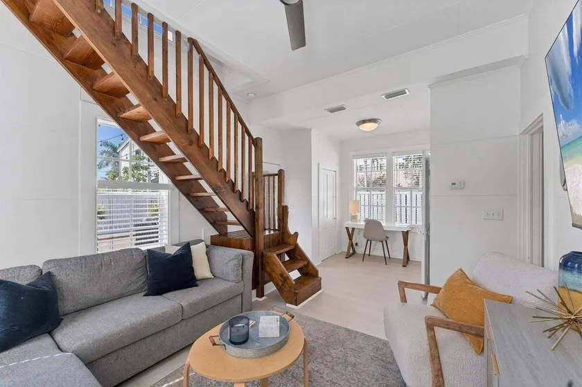 307 Taylor #B - Image 1