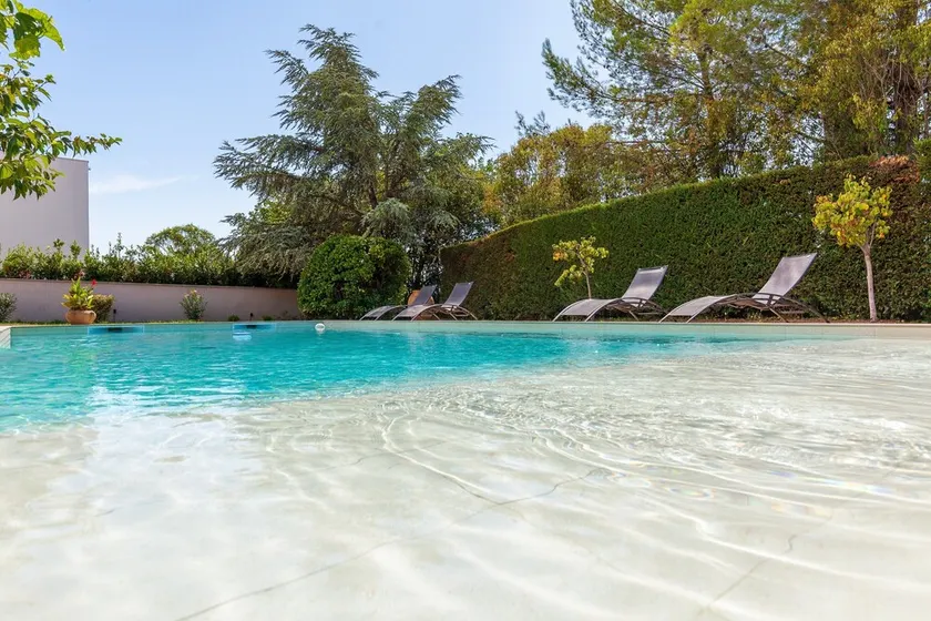 Apartamento 'Cocon Avec Piscine Et Jardin' con piscina compartida, terraza privada y Wi-Fi - Image 1