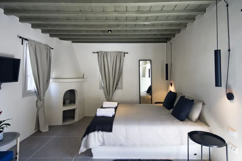 Traditional Mykonos style Studio with Private Terrace and Garden - Image 1