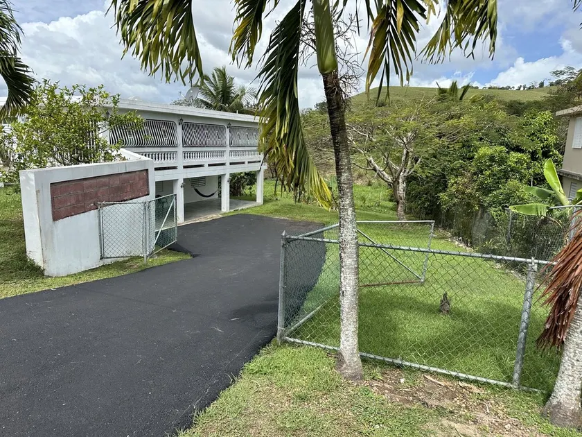 Cozy 3 bedroom near El Yunque rainforest, central location to visit beaches! - Image 1