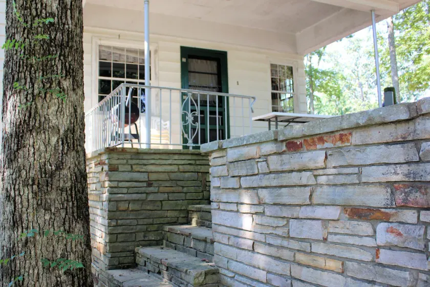Cabin 1 at Kentucky Lake's  Lynnhurst Family Resort - Image 1