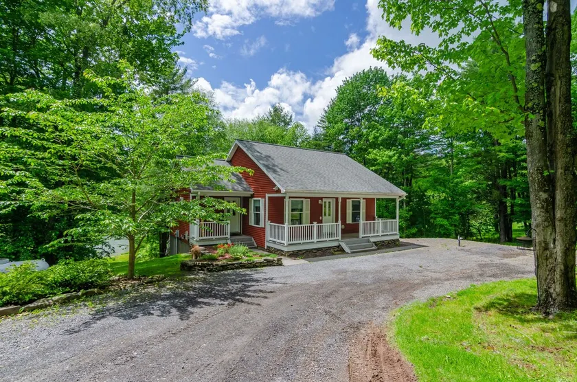 Lakefront Serenity in the Catskills near All Star Village - Image 1