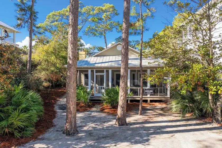 Castle of Dreams - Grayton Beach, 30A, Pet Friendly, Bike to Seaside! - Image 1