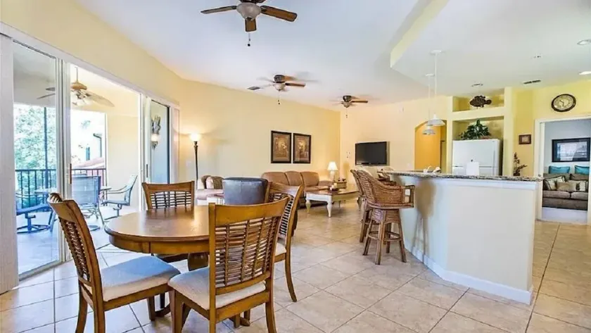 Beautiful Relaxing Condo in The Enclave at Rapallo. - Image 1