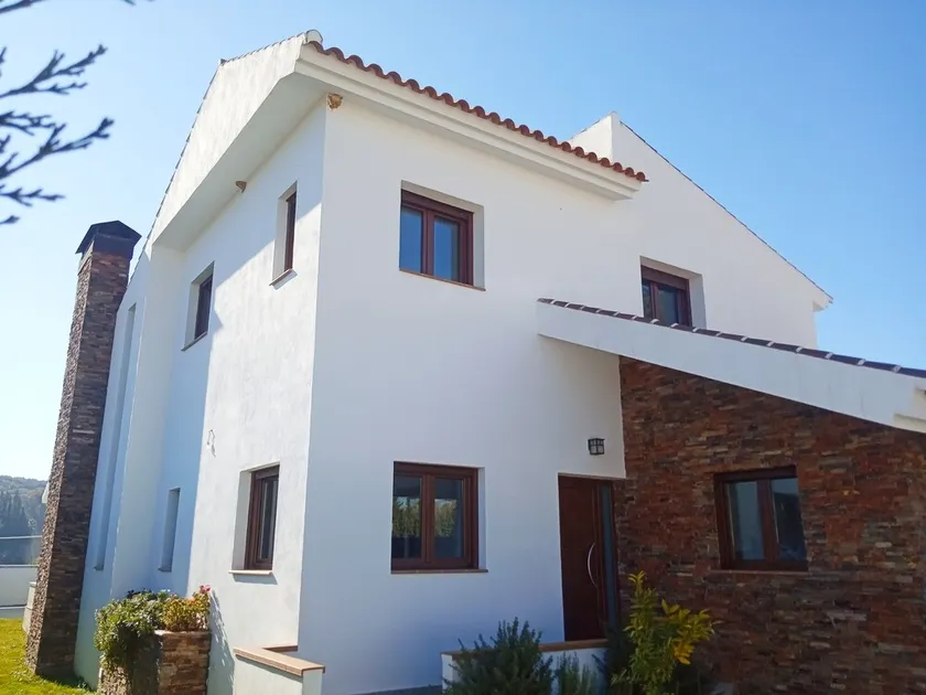 Villa Madodos con piscina privada. Un alojamiento especial y versátil. - Image 1