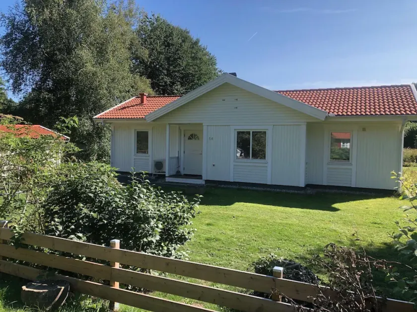 Welcome to a charming house on Österlen near beautiful nature, water and golf! - Image 1