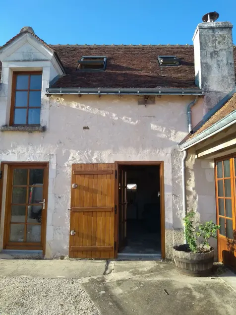 Modernised one bedroom house in the heart of the Touraine countryside - Image 1
