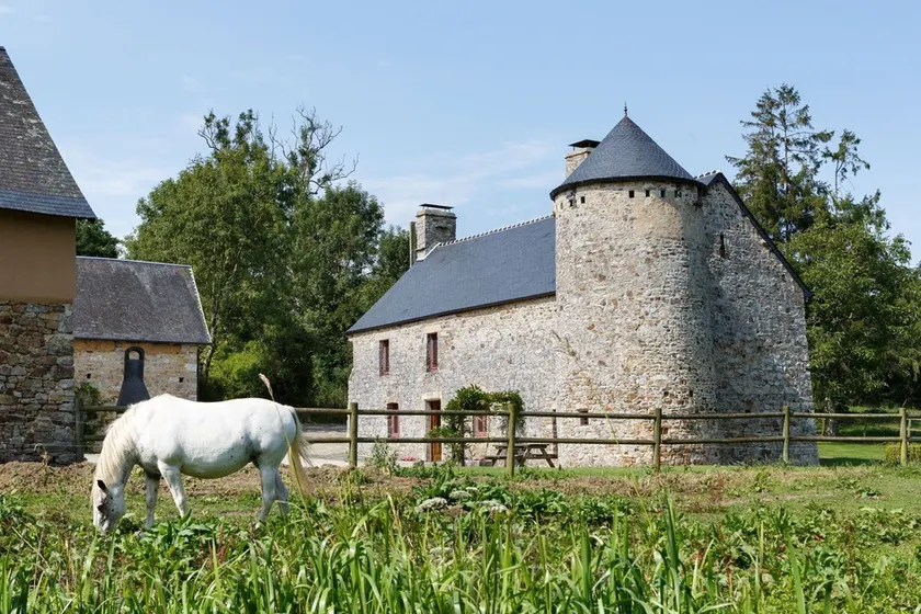 Manoir De La Gauguinier - Image 1
