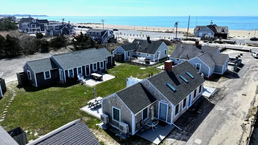 Newly renovated Cottage Across the street from Craigville Beach. - Image 1