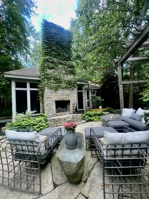 STONES THROW - Amazing Five Bedroom All Ensuite ~ Parfait pour une escapade en couple! - Image 1