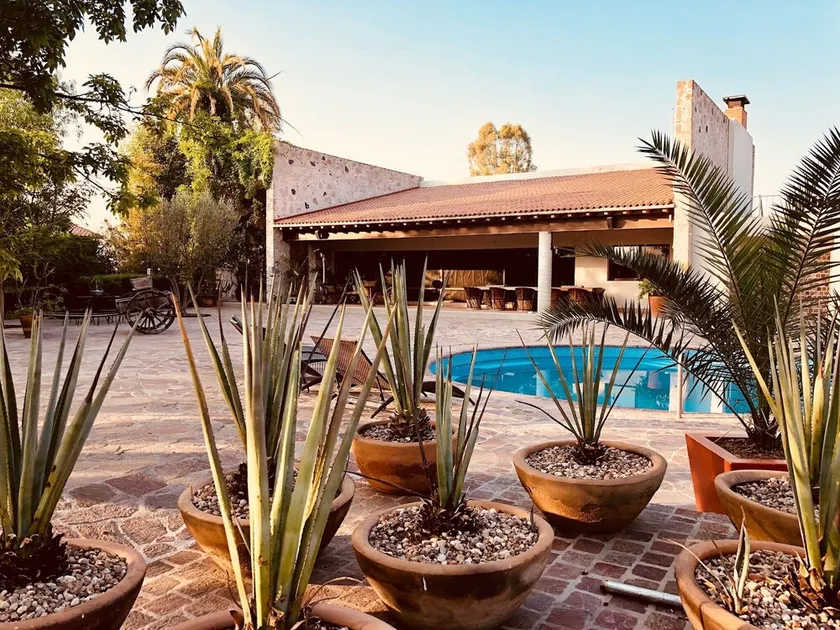 Maria y Bernardo Bed & Breakfast - Image 1