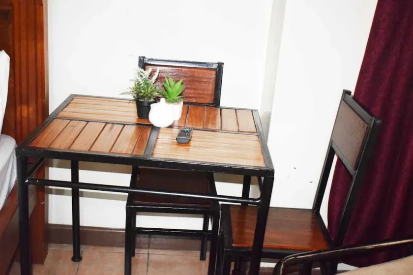 Lux.Suites Kipande Road  Studio Apartment- 401 - Image 1