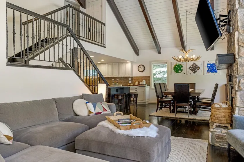 Large West Vail Home - Hot Tub, Ski Lockers, Bus - Image 1