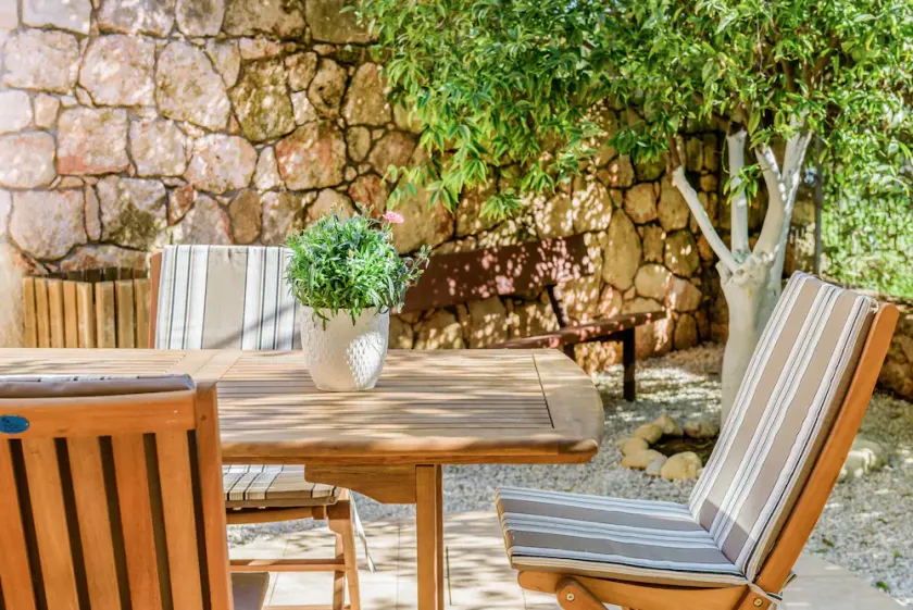 Andronikis House - Image 1