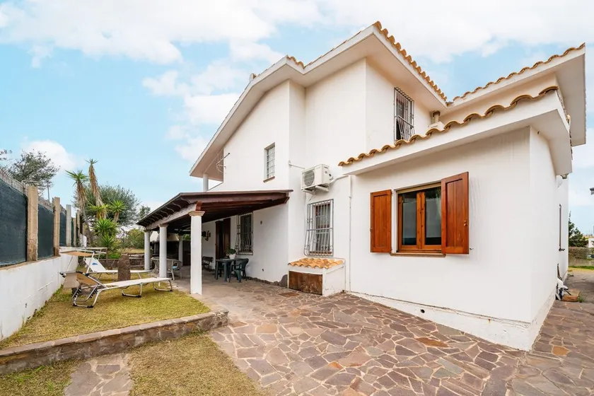 Ferienhaus 'Brezza Di Mare' mit Meerblick, privater Terrasse und Klimaanlage - Image 1