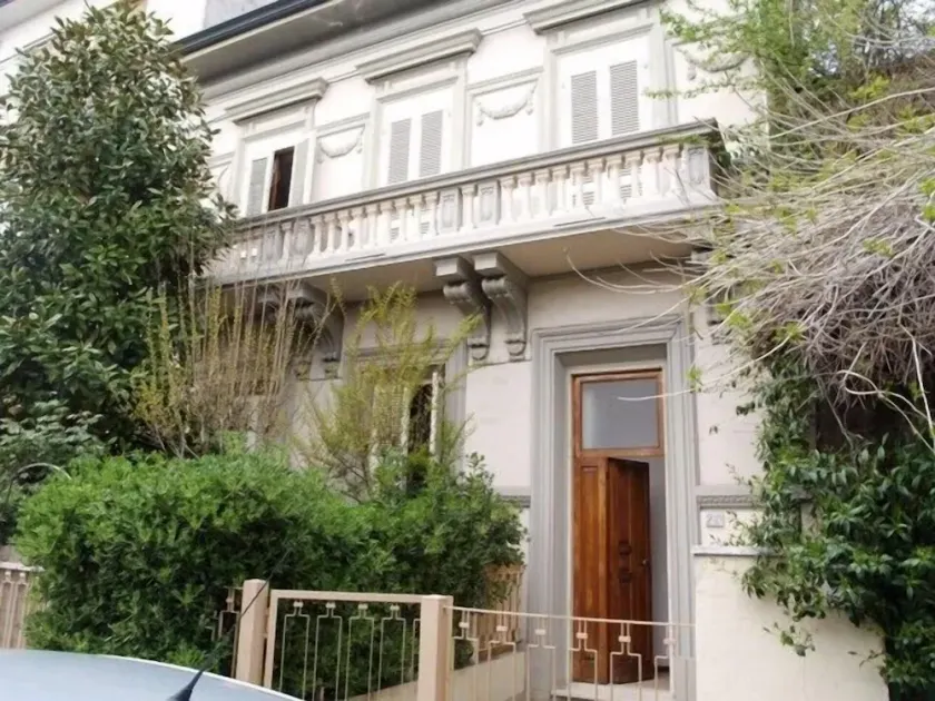 Ensoleillé deux chambres à 300 m de la plage de Viareggio - Image 1