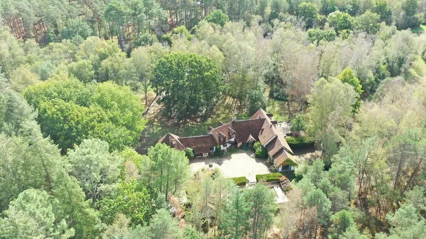 Magnificent estate in Sologne on 53 hectares 25 people - Image 1