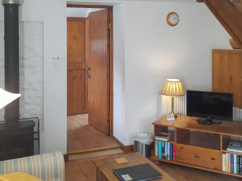 1 bedroom accommodation in Lower Gresham - Image 1