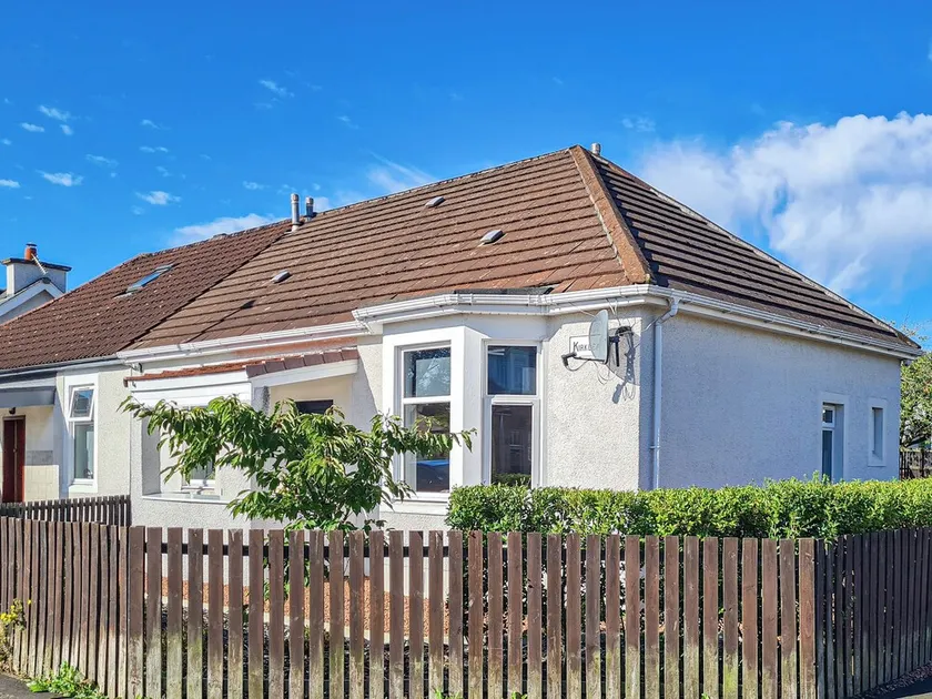2 chambres à coucher à Wishaw, North Lanarkshire - Image 1