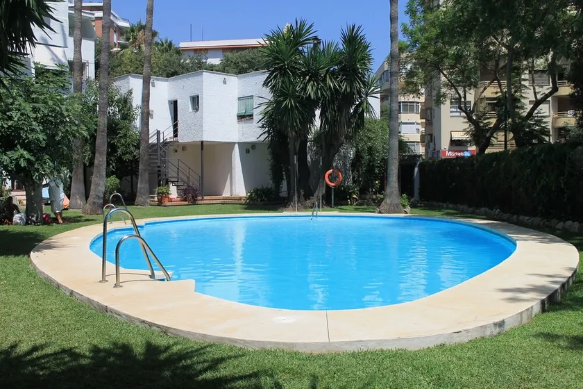 Marbella lejlighed med swimmingpool - Image 1