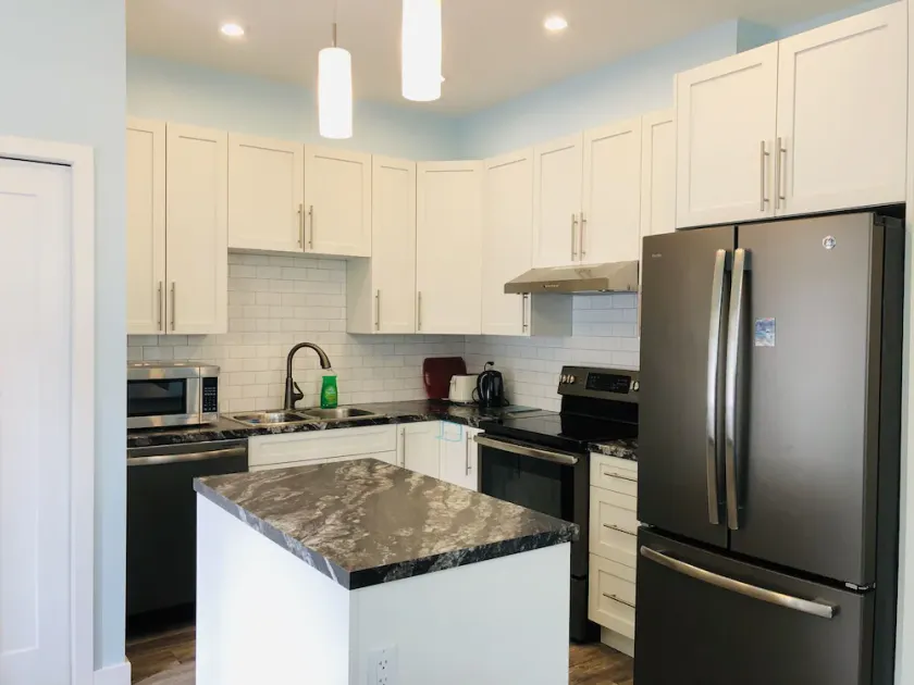 DT Whitehorse Deluxe Condo - Image 1
