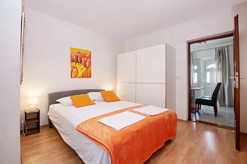 One bedroom apartment with terrace Vodice (A-12721-b) - Image 1