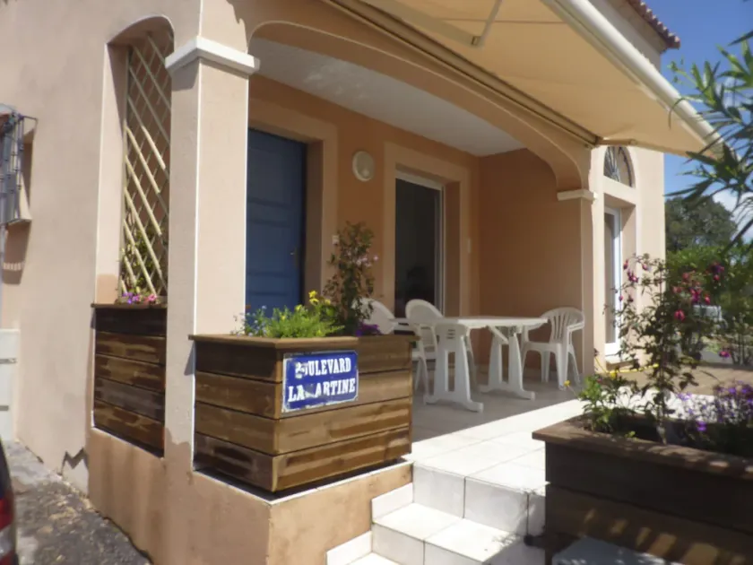 Ruhiges Haus in der Garrigue, 20 Minuten vom Strand entfernt (6 Personen) - Image 1
