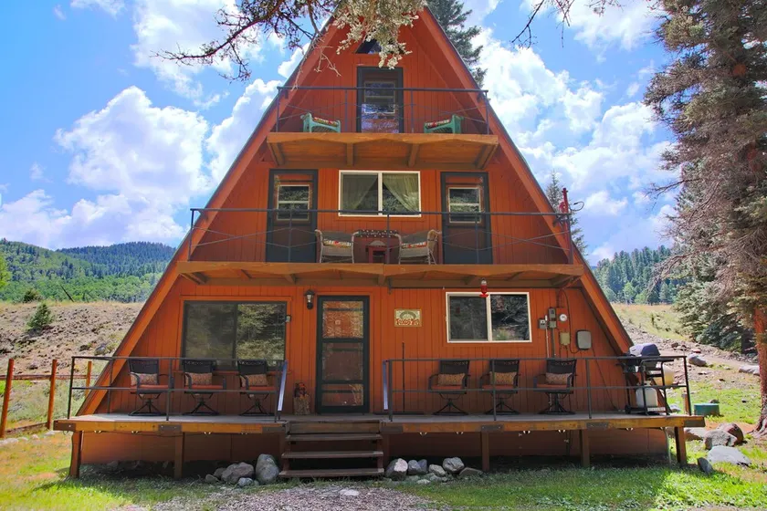 RIVER IN YOUR FRONT YARD!/Suspended Fireplace/Perfect for Families & Groups/PETS - Image 1