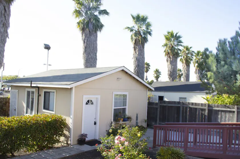 Privat stilfuldt sommerhus i Richmond Heights - Image 1