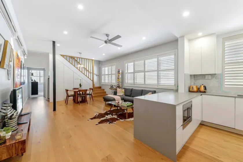 North Bondi - Beachside Designer Apartment - Image 1