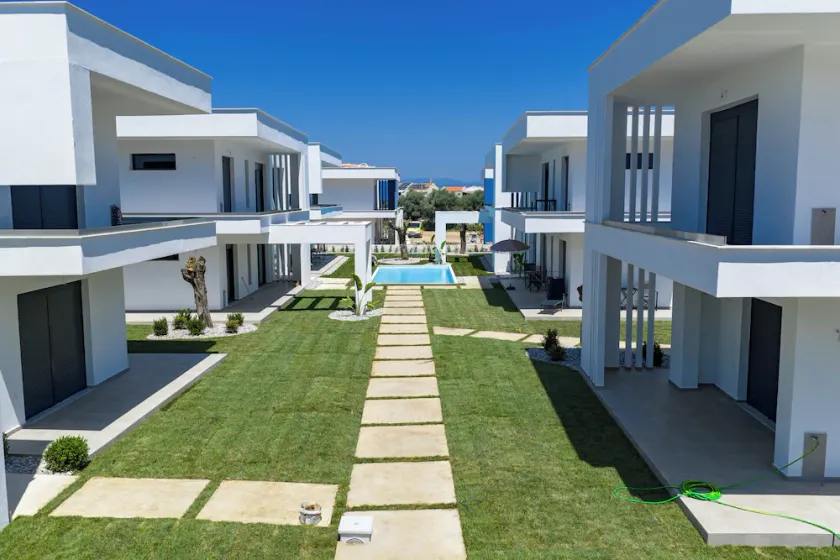 White Dream Residential Complex  - Image 1