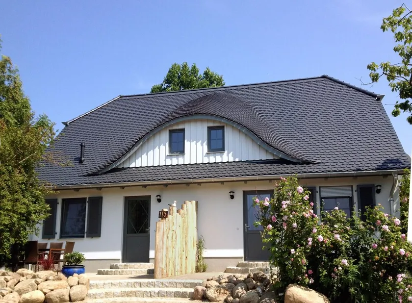House LUV - 500 meters from the beach, you can hear the Baltic Sea waves here. - Image 1