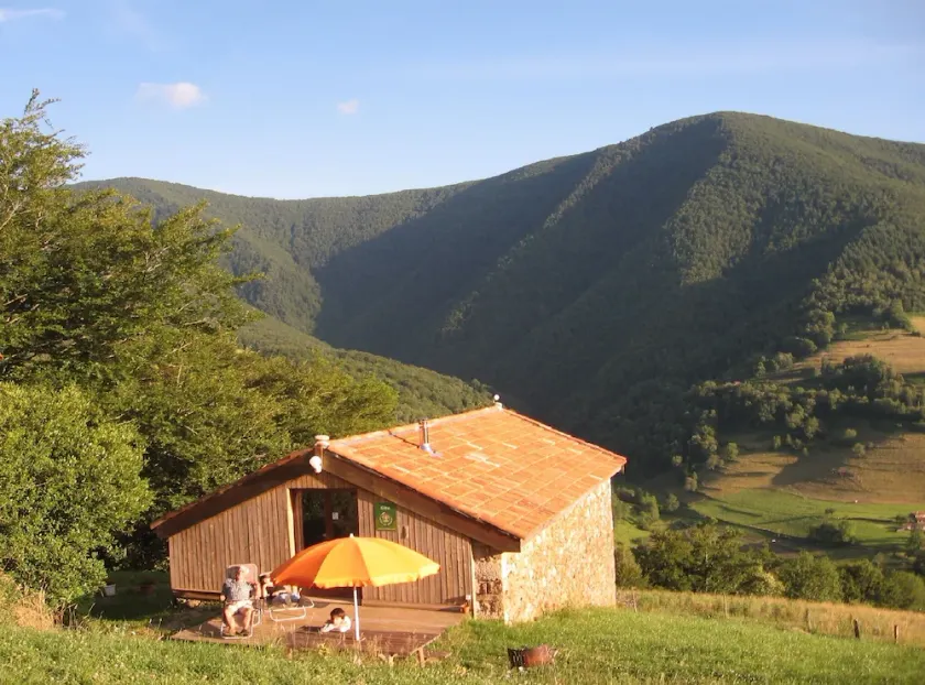 Vue panoramique, isolé en montagne, éco-rénovation - Image 1