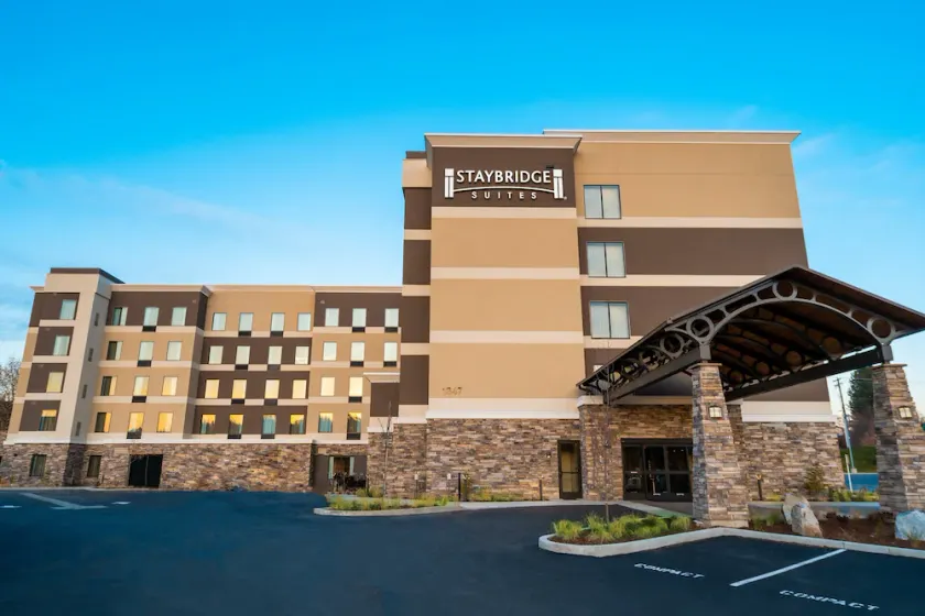 1 Bedroom | Free Breakfast + Indoor Pool + Hot Tub - Image 1