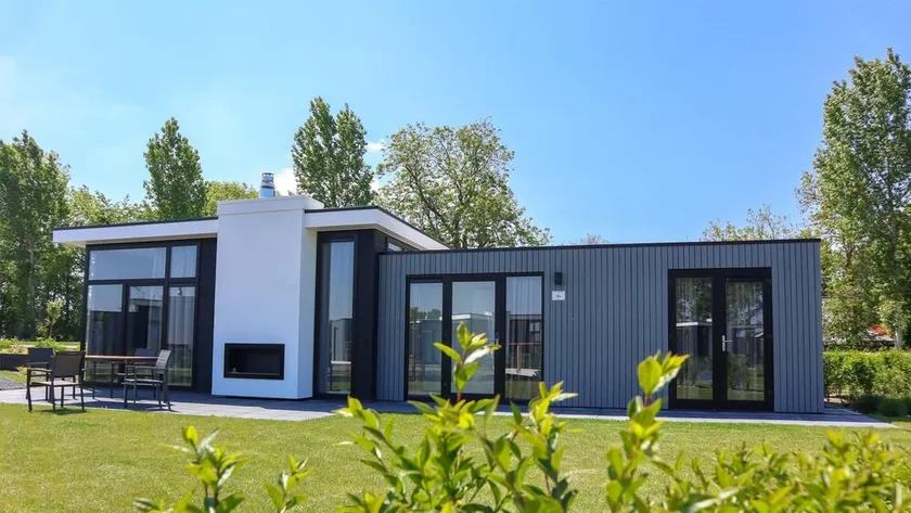 Elegant designer holiday home for 4 persons - Image 1