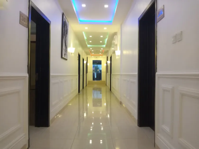 Victoria Inn Hotel & Suites - Image 1