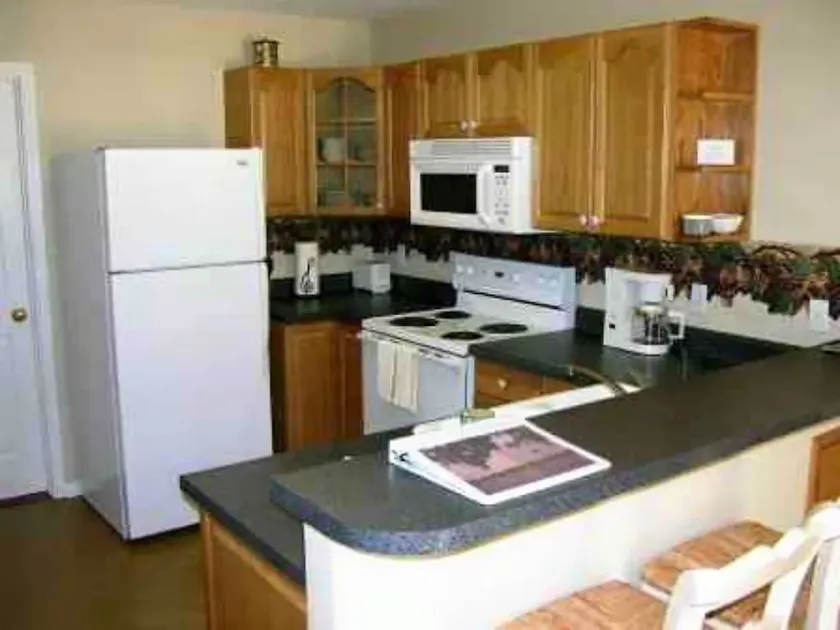 StepsfromLBJ ... Wifi .... FullyEquippedKitchen..Close2Pool & MiniGolf - Image 1