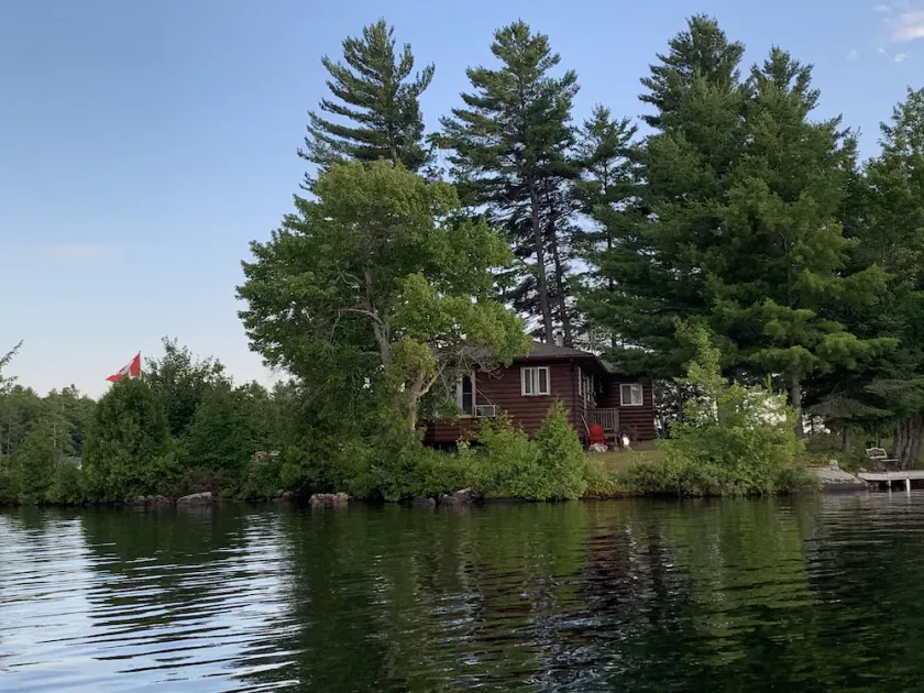 Well equipped bright family cottage . Amazing swimming, fishing and boating. - Image 1