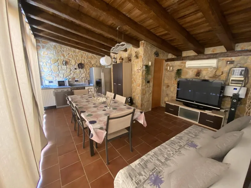 cozy guest house  - Image 1