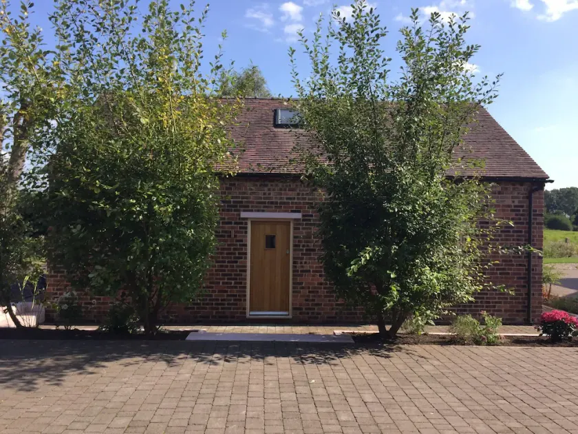 The stables fully loaded converted barn dog/horse sleeps 8 4 beds /sofa/zbed/cot - Image 1