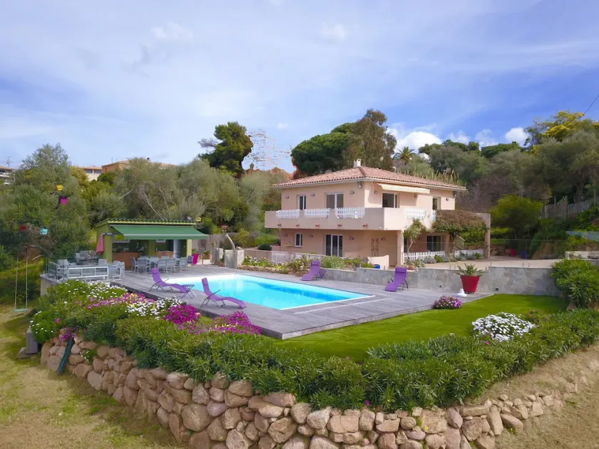 Quiet, sheltered villa set against the maquis, 500m from the beach, sea and mountain views - Image 1