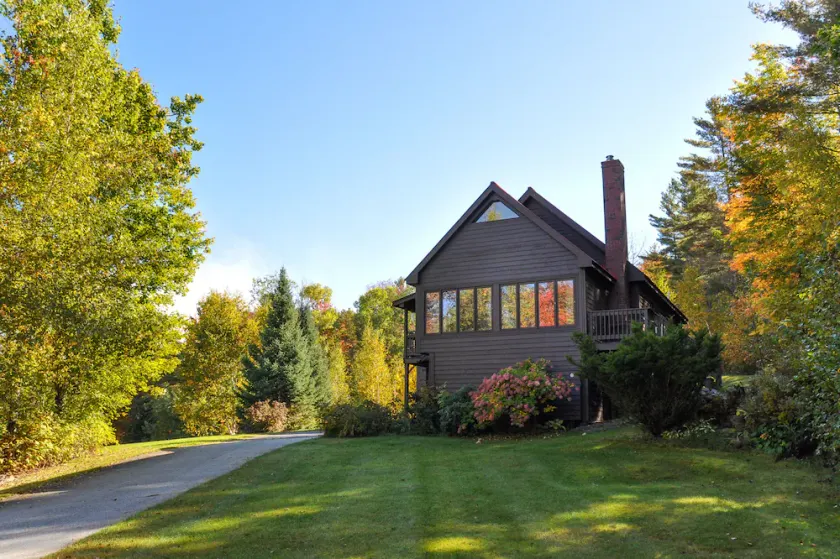 Rustic Elegance Log Home - Image 1