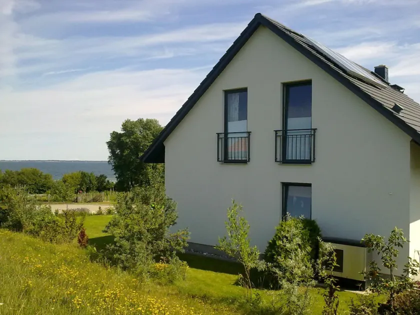 House at the sea - Image 1
