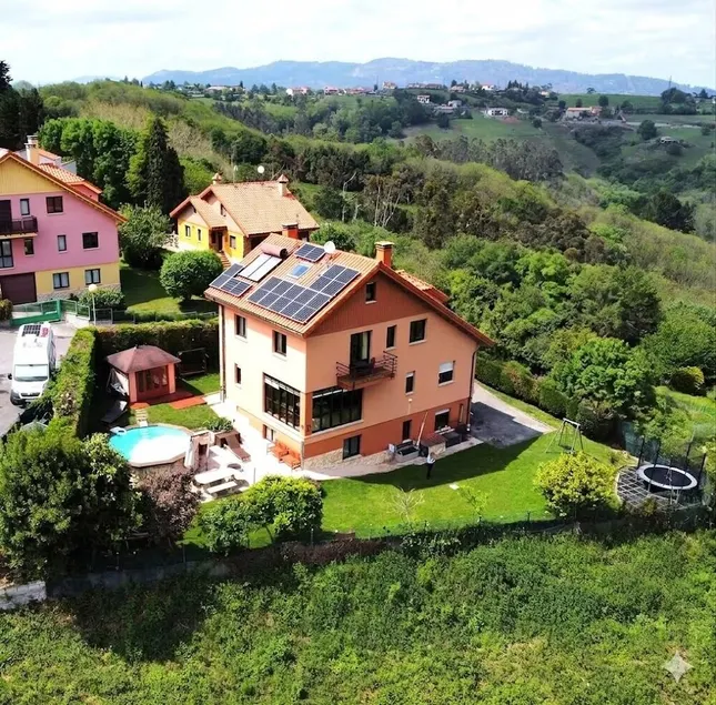 Beautiful villa 5 min from Oviedo with big hot tub and garden - Image 1