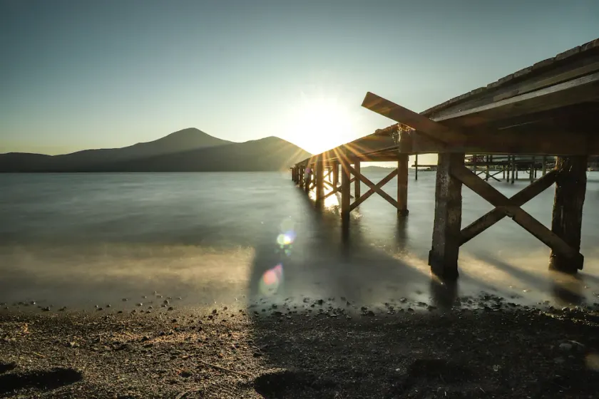 Lakefront Cabin on Silverado Beach - Image 1